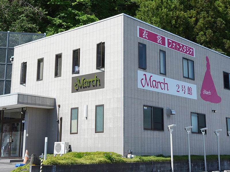 接客・衣装管理（成人式、ブライダル他）