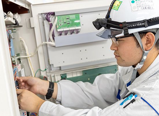 弱電・設備・消防設備の施工及び保守点検