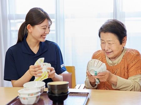 グループホーム　介護職員（正社員）